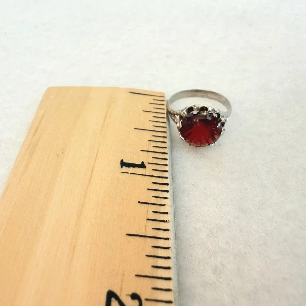 Unbranded Red Stone‎ Crown Ring Kids Size 2.5 Silver Tone Good Vintage Statement